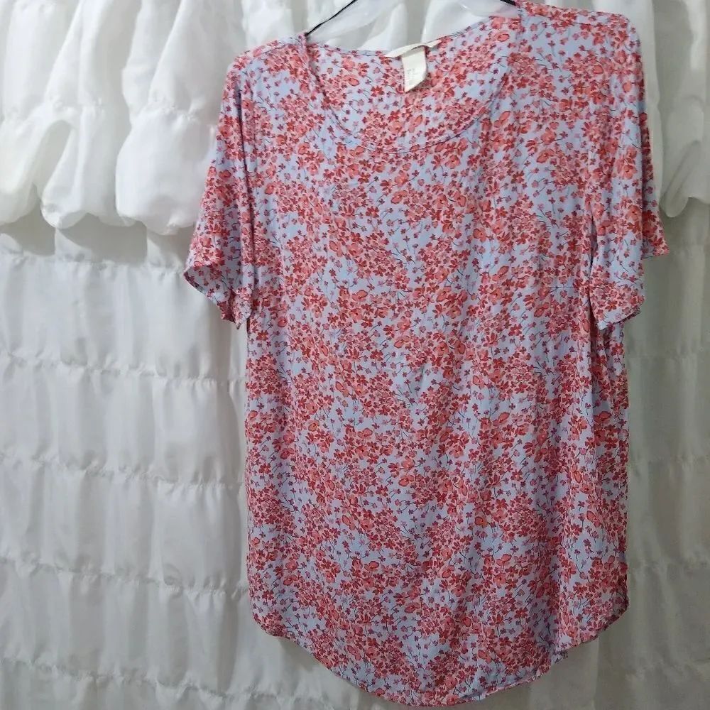 NWOT Sz 10 blue w pink flowers top